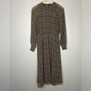 Madewell Resourced Georgette Smocked Neck Midi Dress in Folktale Paisley medium